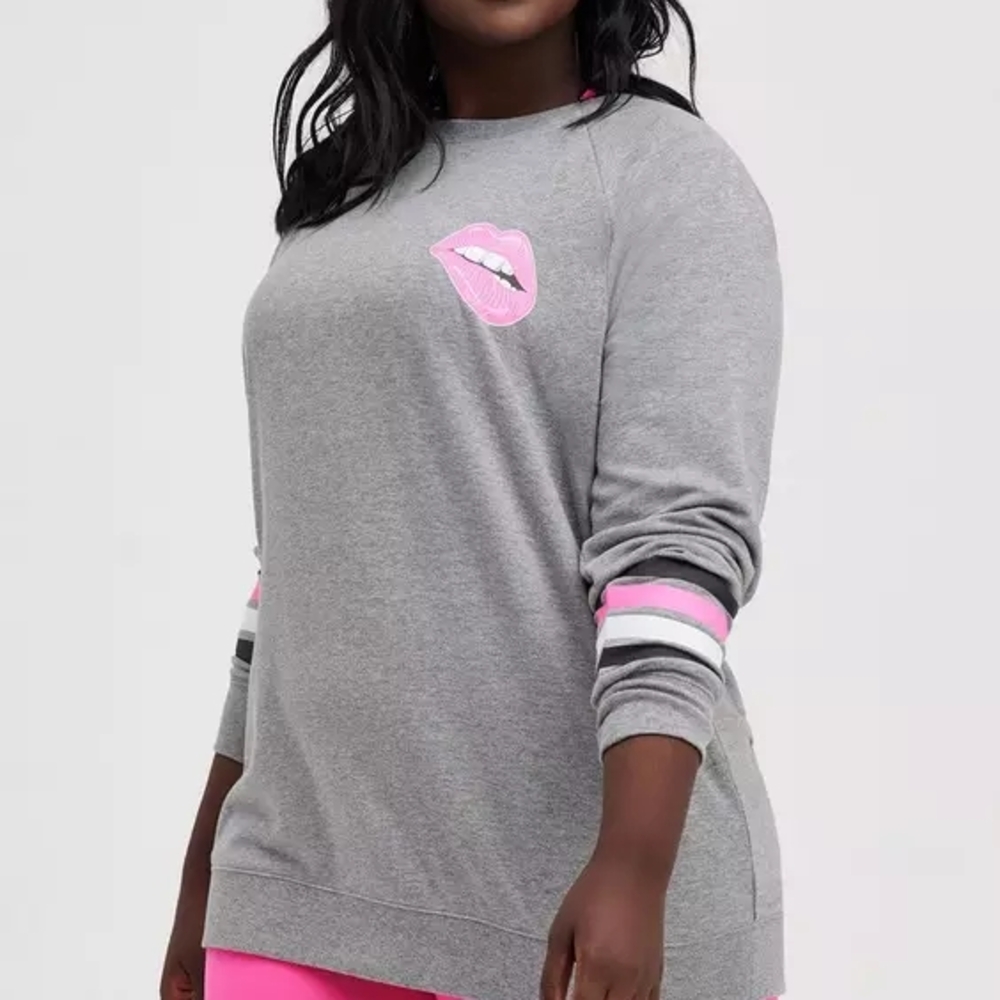 Torrid 4 Relaxed Fit Raglan Sweatshirt Ultra Soft Fleece Pink Lips Heather Grey
